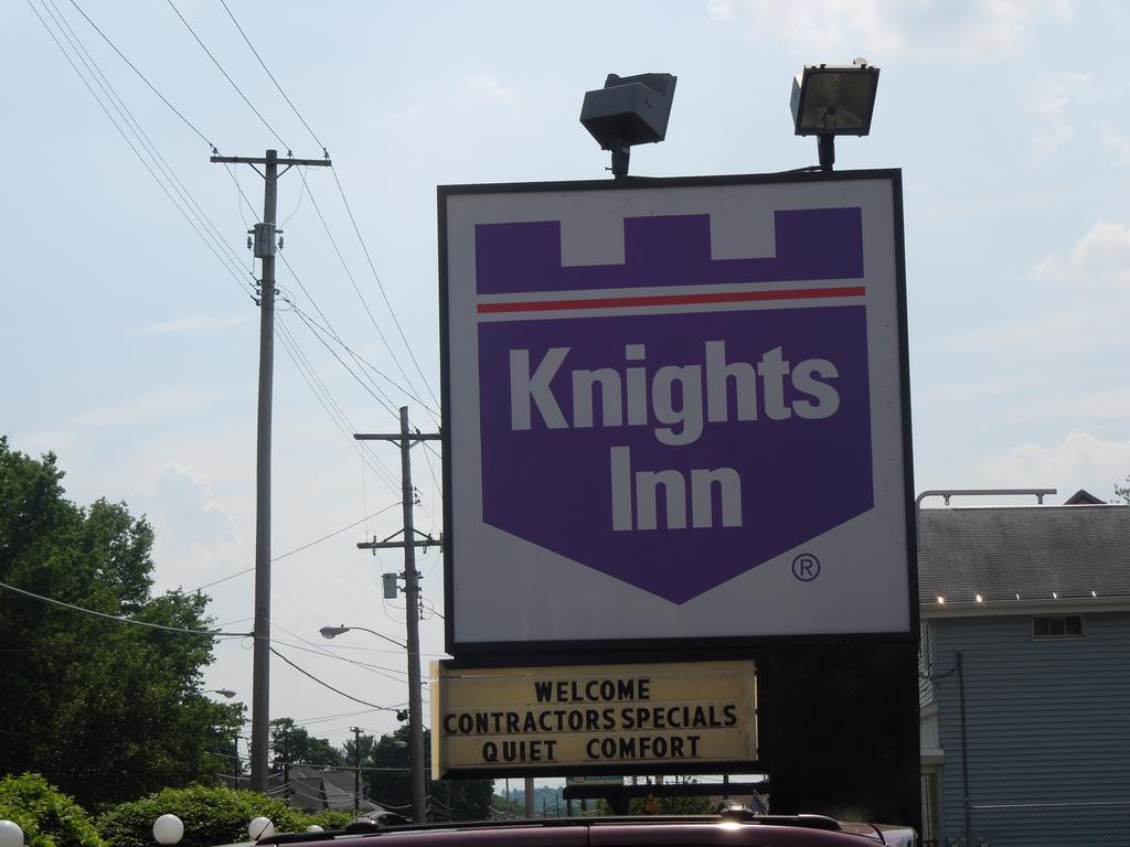 Knights Inn Endwell Экстерьер фото
